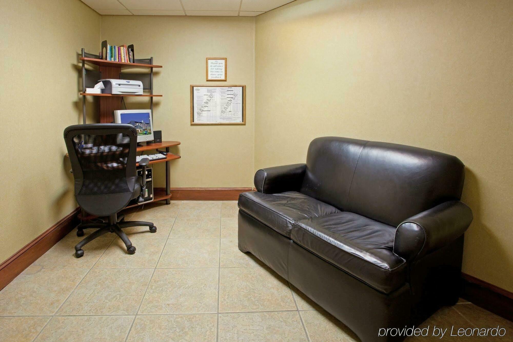 Holiday Inn Express Chapel Hill By Ihg Facilidades foto